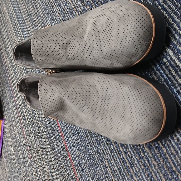 New Dr. Scholl's Whoa slip-on wedge loafer in grey microsuede. SIZE 9 - Picture 4 of 9